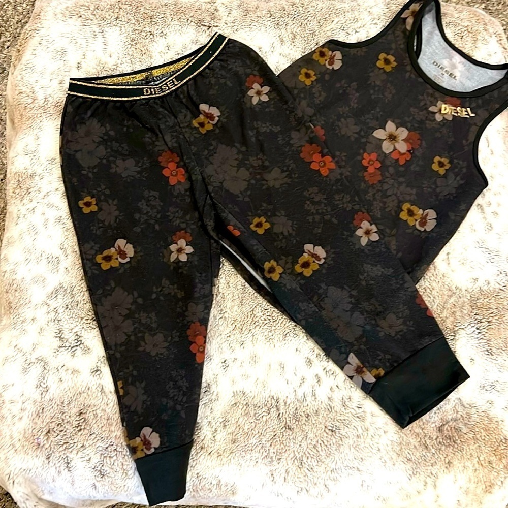 Diesel Brand Kids pajamas size 8/10 medium. Great shape, great material.